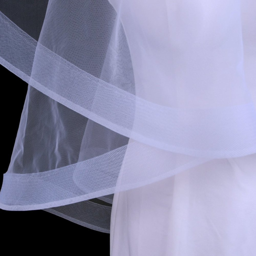 Elegant White Bridal Veil - Picture 8 of 10